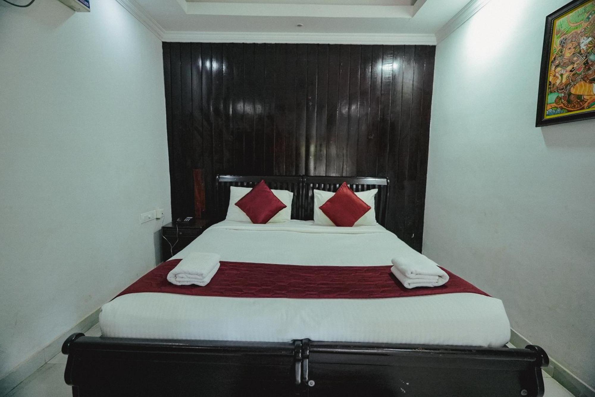 Clafouti Beach Resort - A Seafacing Resort Varkala Esterno foto