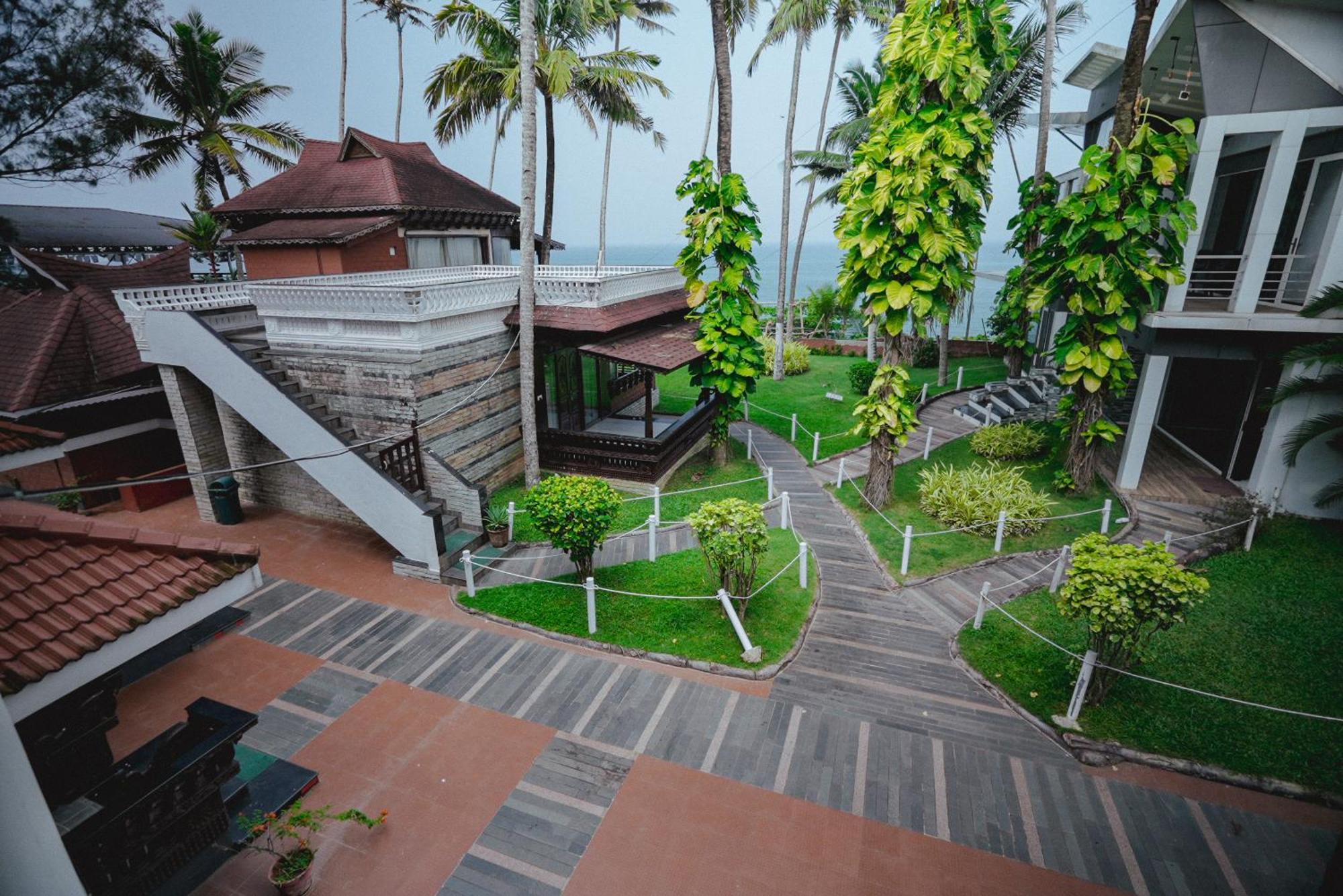Clafouti Beach Resort - A Seafacing Resort Varkala Esterno foto