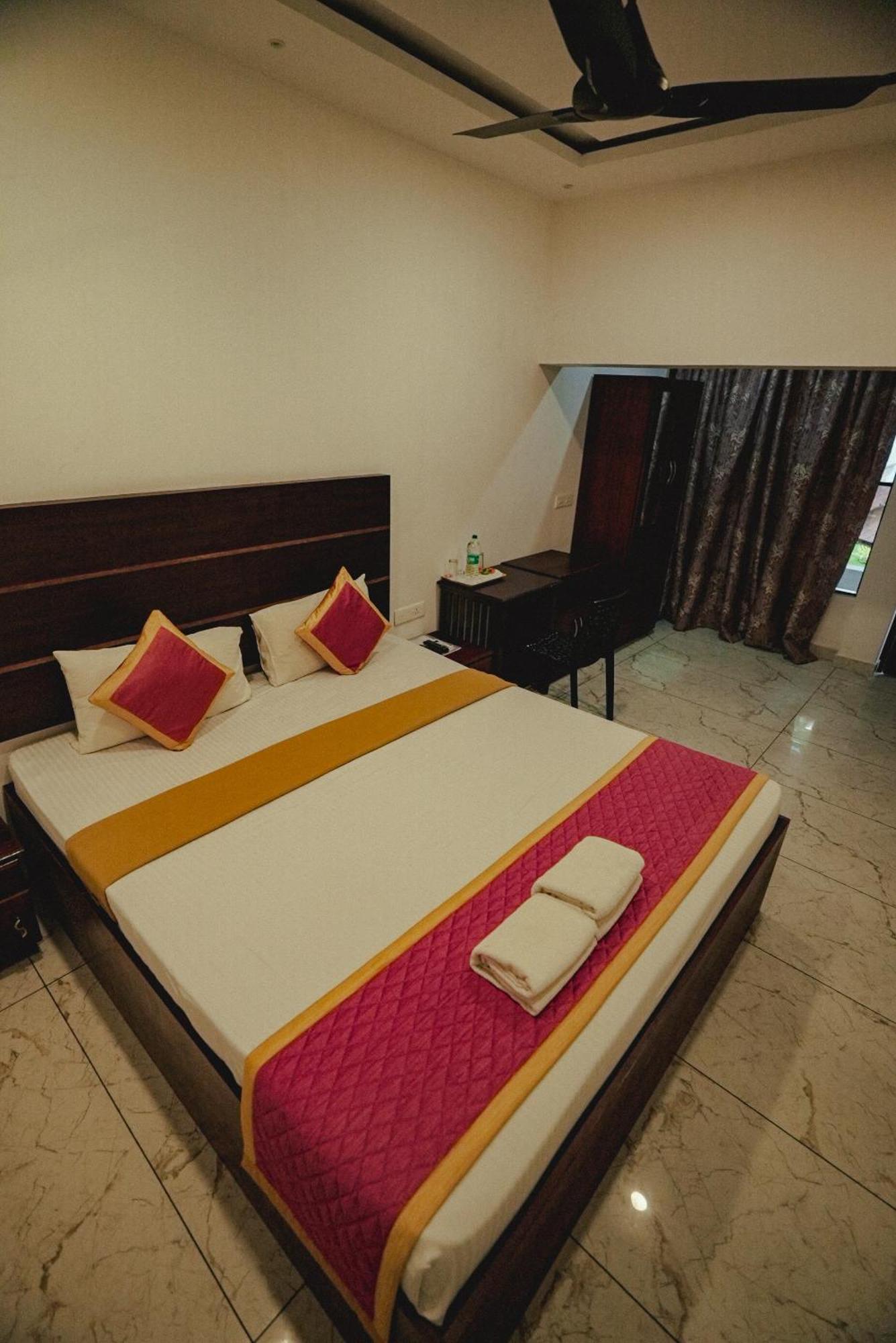 Clafouti Beach Resort - A Seafacing Resort Varkala Esterno foto