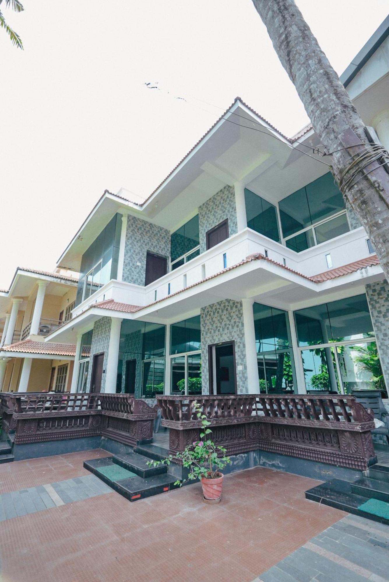 Clafouti Beach Resort - A Seafacing Resort Varkala Esterno foto