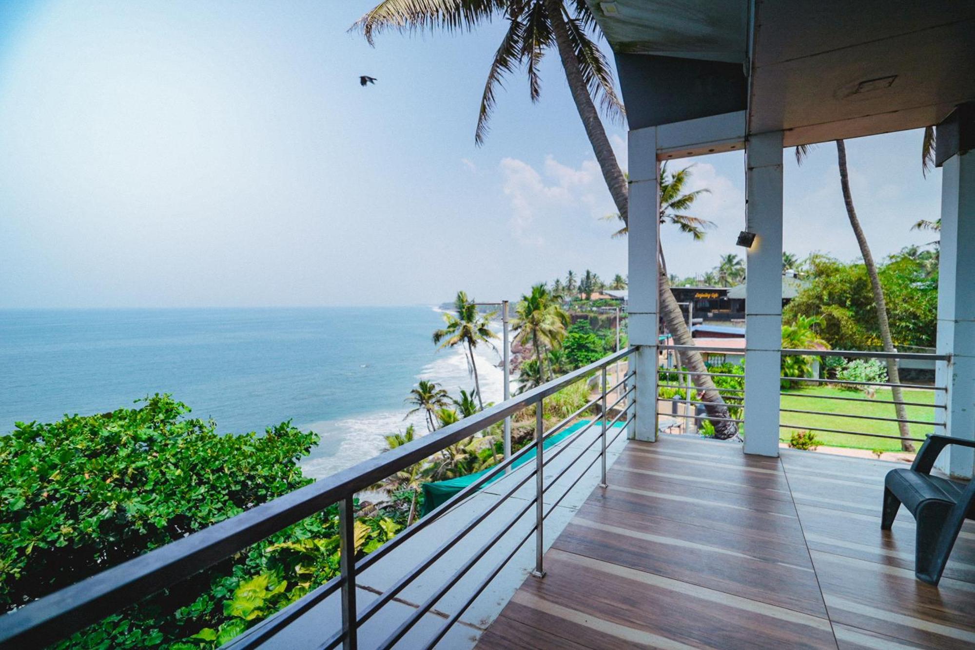 Clafouti Beach Resort - A Seafacing Resort Varkala Esterno foto